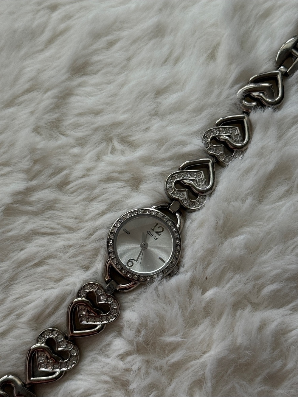 Vintage Guess Heart Link Bracelet Watch Silver Pearl 2000’s y2k - Picture 3 of 5